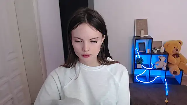 Ariella ari online show from November 2025 01:22:02 PM