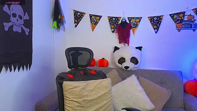 yulian vasquez online show from October 2025 12:30:01 PM