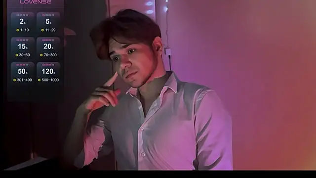 1RobertTT online show from September 2025 09:37:01 PM