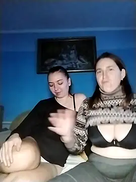 Viktoriia27 online show from December 2025 12:25:02 PM