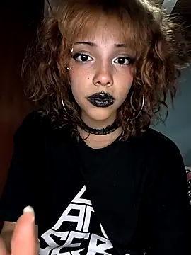 Snapshot of U-Upaaita chatting on April 2026 07:09:02 AM U-Upaaita online show from April 2026 07:09:02 AM