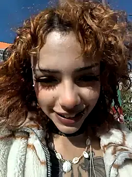 Snapshot of U-Upaaita chatting on April 2026 09:37:01 PM U-Upaaita online show from April 2026 09:37:01 PM