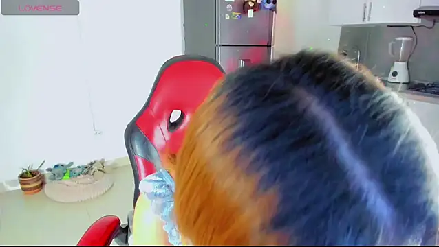 alexandra cute online show from April 2026 04:01:01 AM