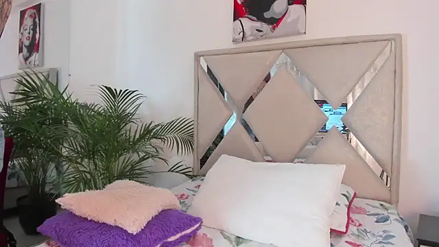 Snapshot of abby_jones2 chatting on March 2026 03:17:01 AM abby jones2 online show from March 2026 03:17:01 AM