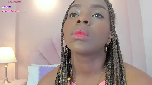 Melanyy Ebonny online show from December 2025 03:46:02 AM