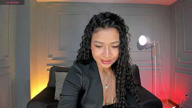 Snapshot of SophieHouston_ chatting on November 2025 04:00:01 AM SophieHouston online show from November 2025 04:00:01 AM