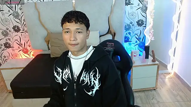 Snapshot of Ette_tay chatting on November 2025 03:18:02 AM Ette tay online show from November 2025 03:18:02 AM