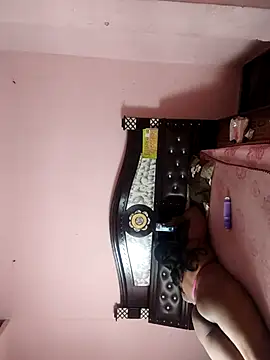 Priyathegirl online show from November 2025 06:01:01 AM