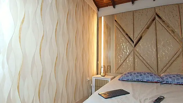 Hotcouple 222 online show from April 2026 01:12:01 PM