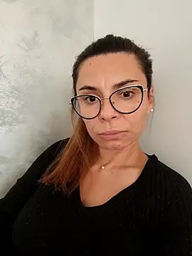 Snapshot of Victoria_Vergara chatting on September 2025 03:28:02 PM Victoria Vergara online show from September 2025 03:28:02 PM