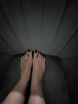 Victoria Vergara online show from November 2025 06:07:01 PM