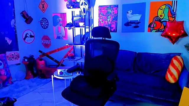 Snapshot of MaryHarrys chatting on April 2026 02:29:02 AM MaryHarrys online show from April 2026 02:29:02 AM