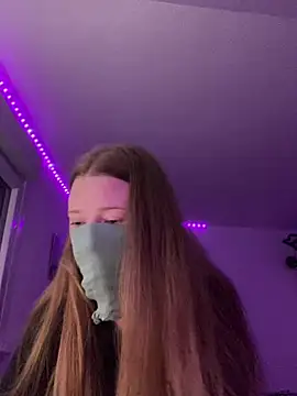 Sorelli1405 online show from April 2026 09:15:01 PM