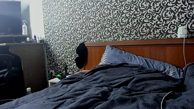 Snapshot of romiosabrino chatting on March 2026 04:07:02 PM romiosabrino online show from March 2026 04:07:02 PM