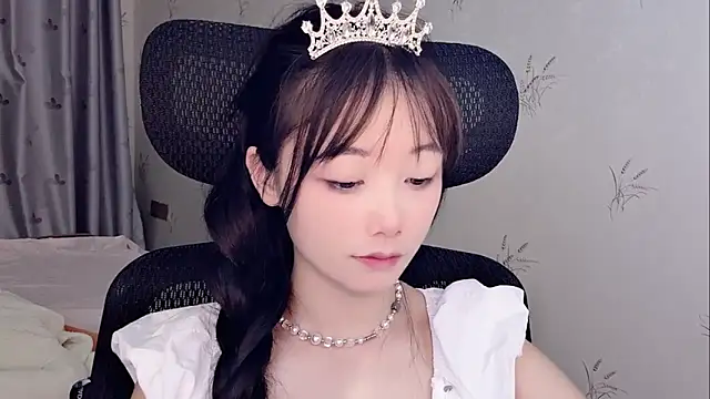 puppy-999 online show from June 2026 02:01:02 PM