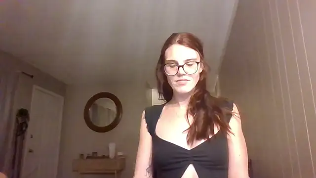 Miss honey94 online show from January 2026 11:47:01 AM