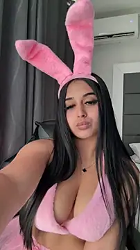Snapshot of LilMisIndianx chatting on April 2026 12:36:01 PM LilMisIndianx online show from April 2026 12:36:01 PM
