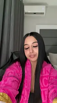 Snapshot of LilMisIndianx chatting on April 2026 11:25:01 AM LilMisIndianx online show from April 2026 11:25:01 AM