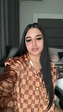 Snapshot of LilMisIndianx chatting on April 2026 07:45:01 AM LilMisIndianx online show from April 2026 07:45:01 AM