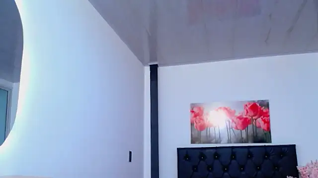 Snapshot of pinky_f00x chatting on January 2026 07:39:01 PM pinky f00x online show from January 2026 07:39:01 PM