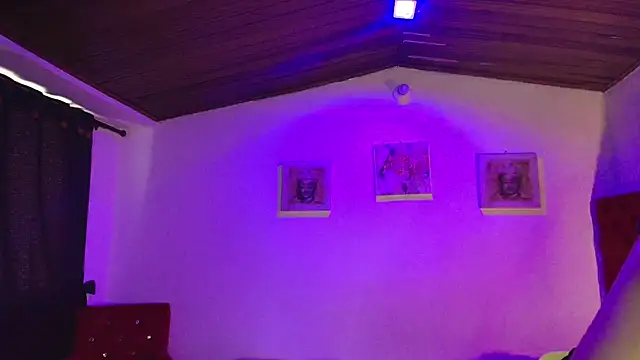 Victoria Thompson1 online show from October 2025 08:31:01 PM