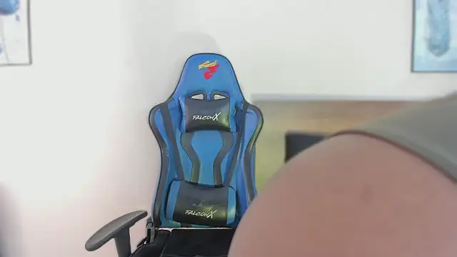 Niicol Jenner online show from February 2026 04:51:02 AM