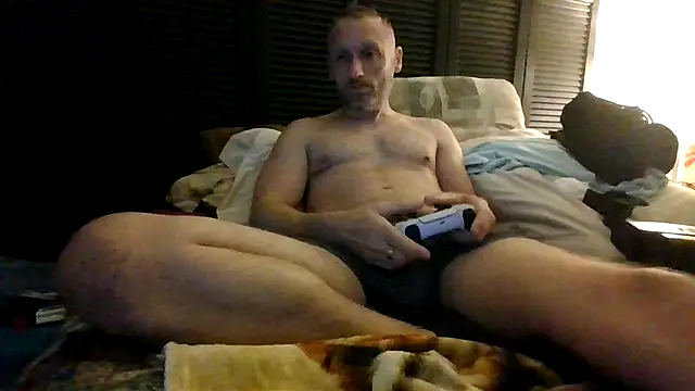 Snapshot of Scott654538 chatting on May 2026 07:15:02 AM Scott654538 online show from May 2026 07:15:02 AM