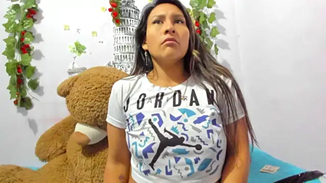 NataliaAndJulliam online show from December 2025 04:29:02 AM