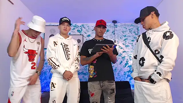 Snapshot of Kings_of_heaven chatting on October 2025 09:38:01 PM Kings of heaven online show from October 2025 09:38:01 PM