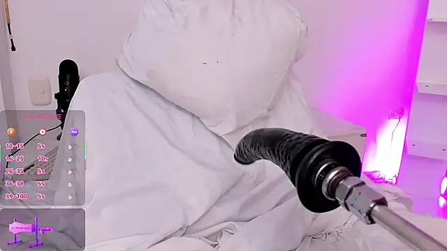 Snapshot of arynaughty20 chatting on March 2026 12:42:02 PM arynaughty20 online show from March 2026 12:42:02 PM