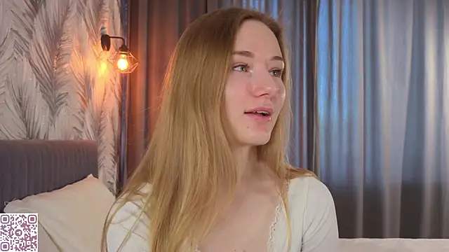 ElvinaRose online show from May 2026 04:31:02 AM