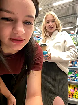 Snapshot of Cum_girlss chatting on September 2025 04:01:02 AM Cum girlss online show from September 2025 04:01:02 AM