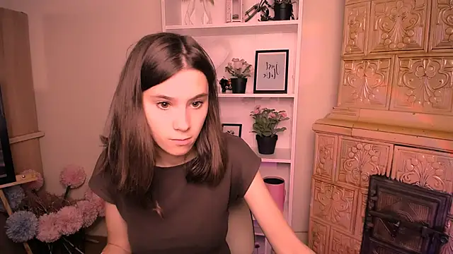 Snapshot of RosaRay_ chatting on June 2026 06:31:01 AM RosaRay online show from June 2026 06:31:01 AM