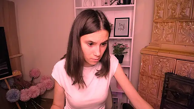 Snapshot of RosaRay_ chatting on June 2026 06:03:01 AM RosaRay online show from June 2026 06:03:01 AM