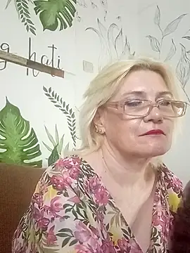 Snapshot of Catty_Lady chatting on June 2026 07:19:01 PM Catty Lady online show from June 2026 07:19:01 PM