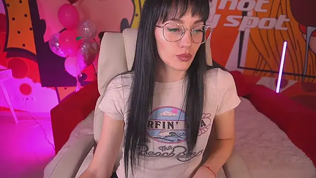 Snapshot of EviLune chatting on February 2026 09:15:02 PM EviLune online show from February 2026 09:15:02 PM