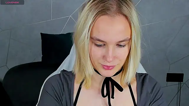 Carolin Miller online show from October 2025 10:06:01 AM