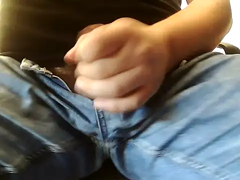 Snapshot of KaliszMis chatting on September 2025 11:00:01 AM KaliszMis online show from September 2025 11:00:01 AM