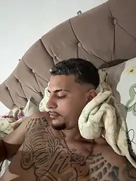 Snapshot of caioceara chatting on April 2026 05:29:01 PM caioceara online show from April 2026 05:29:01 PM