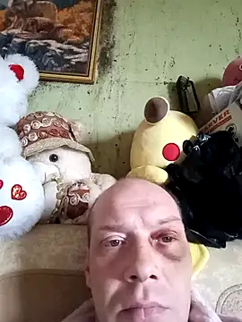 Snapshot of ToughDraft14 chatting on April 2026 01:47:02 AM ToughDraft14 online show from April 2026 01:47:02 AM