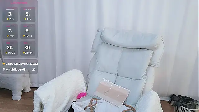 Snapshot of Ailsa-Baby chatting on October 2025 05:26:02 AM Ailsa-Baby online show from October 2025 05:26:02 AM