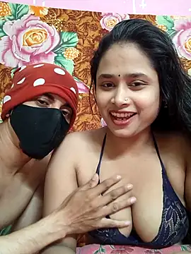 Seducing couple online show from March 2026 04:29:01 AM