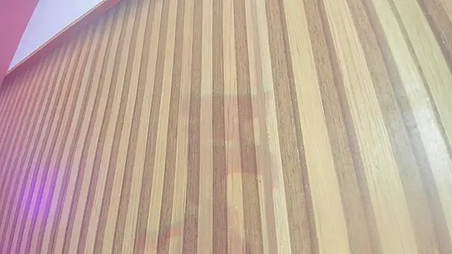 Snapshot of violet_taylor_ chatting on November 2025 02:23:01 AM violet taylor online show from November 2025 02:23:01 AM