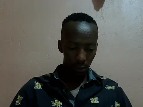 Snapshot of shadez94 chatting on September 2025 07:37:01 PM shadez94 online show from September 2025 07:37:01 PM