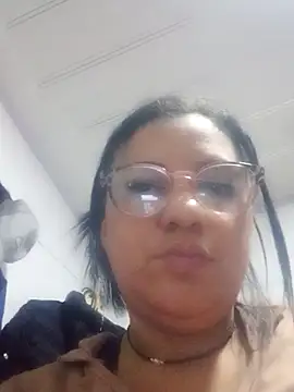 Snapshot of EDMIL31 chatting on September 2025 03:55:02 AM EDMIL31 online show from September 2025 03:55:02 AM