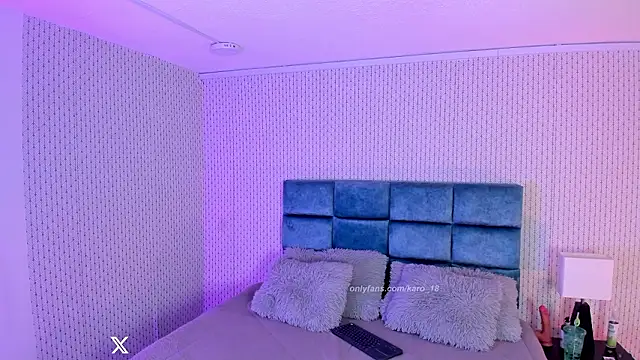 Snapshot of karoliine_jones chatting on March 2026 09:31:01 PM karoliine jones online show from March 2026 09:31:01 PM