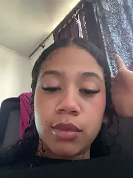 jadee8 online show from January 2026 04:32:01 PM