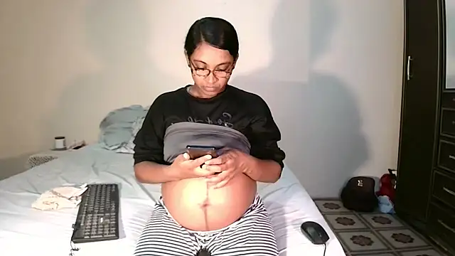 Snapshot of indiansweetflava chatting on April 2026 11:56:02 AM indiansweetflava online show from April 2026 11:56:02 AM