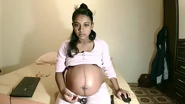 Snapshot of indiansweetflava chatting on May 2026 03:59:01 AM indiansweetflava online show from May 2026 03:59:01 AM