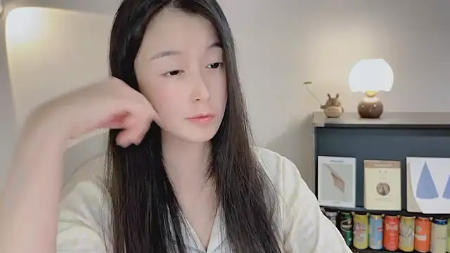 Onechestnut online show from April 2026 01:06:02 PM